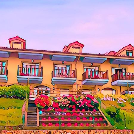 Casa De Las Flores - Apartamento Con Jardin Privado Frente A La Playa De Comillas Dış mekan fotoğraf