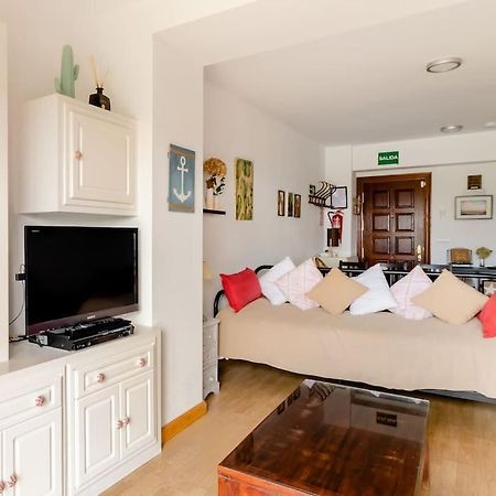 Casa De Las Flores - Apartamento Con Jardin Privado Frente A La Playa De Comillas Dış mekan fotoğraf