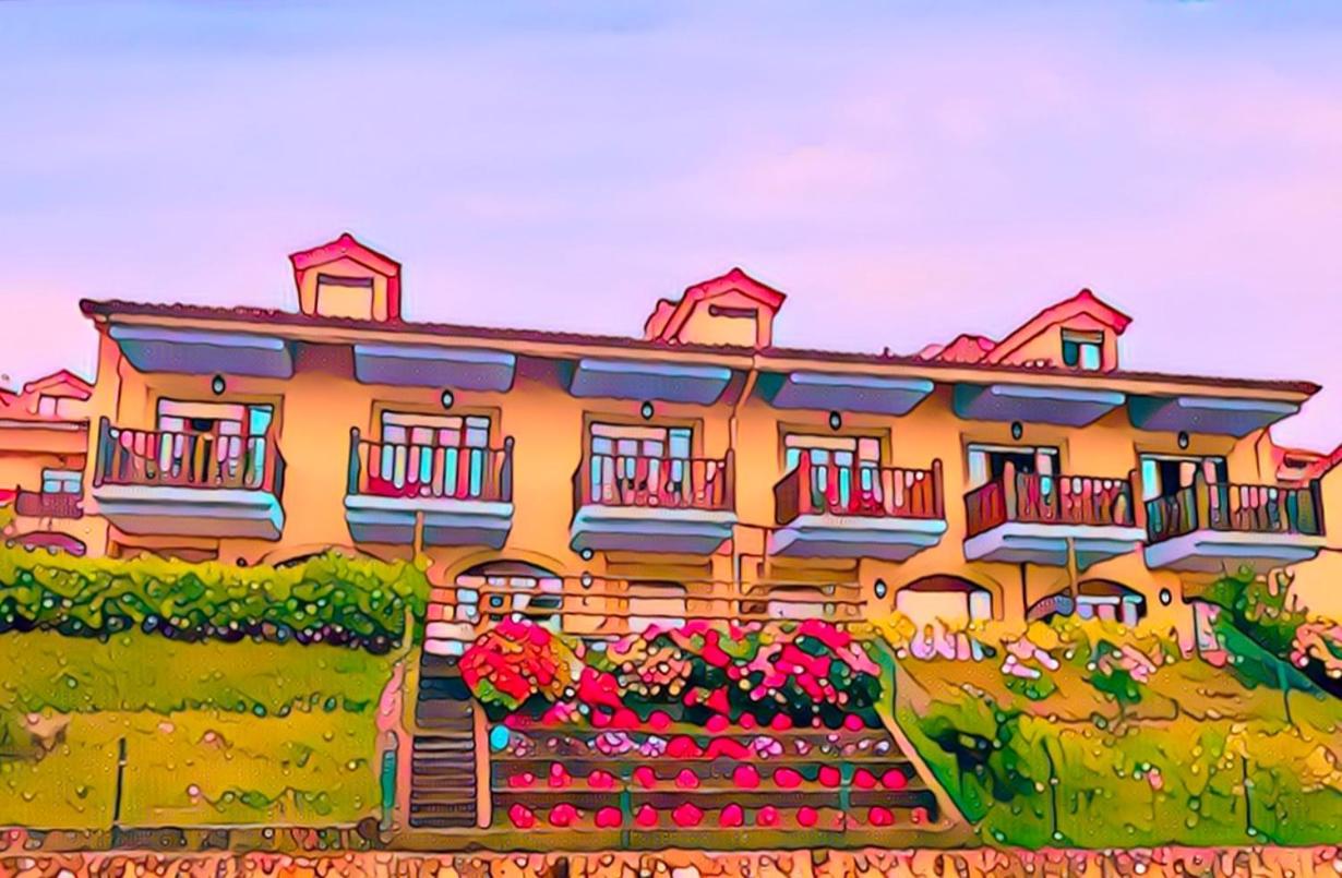 Casa De Las Flores - Apartamento Con Jardin Privado Frente A La Playa De Comillas Dış mekan fotoğraf