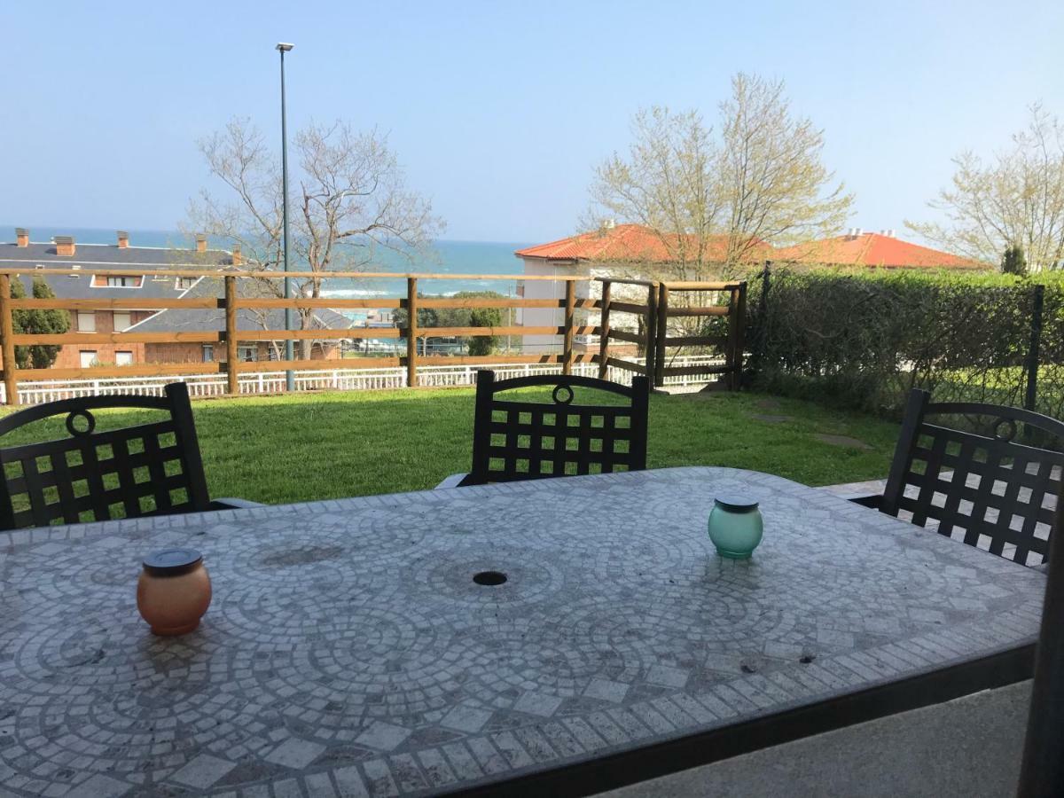 Casa De Las Flores - Apartamento Con Jardin Privado Frente A La Playa De Comillas Dış mekan fotoğraf