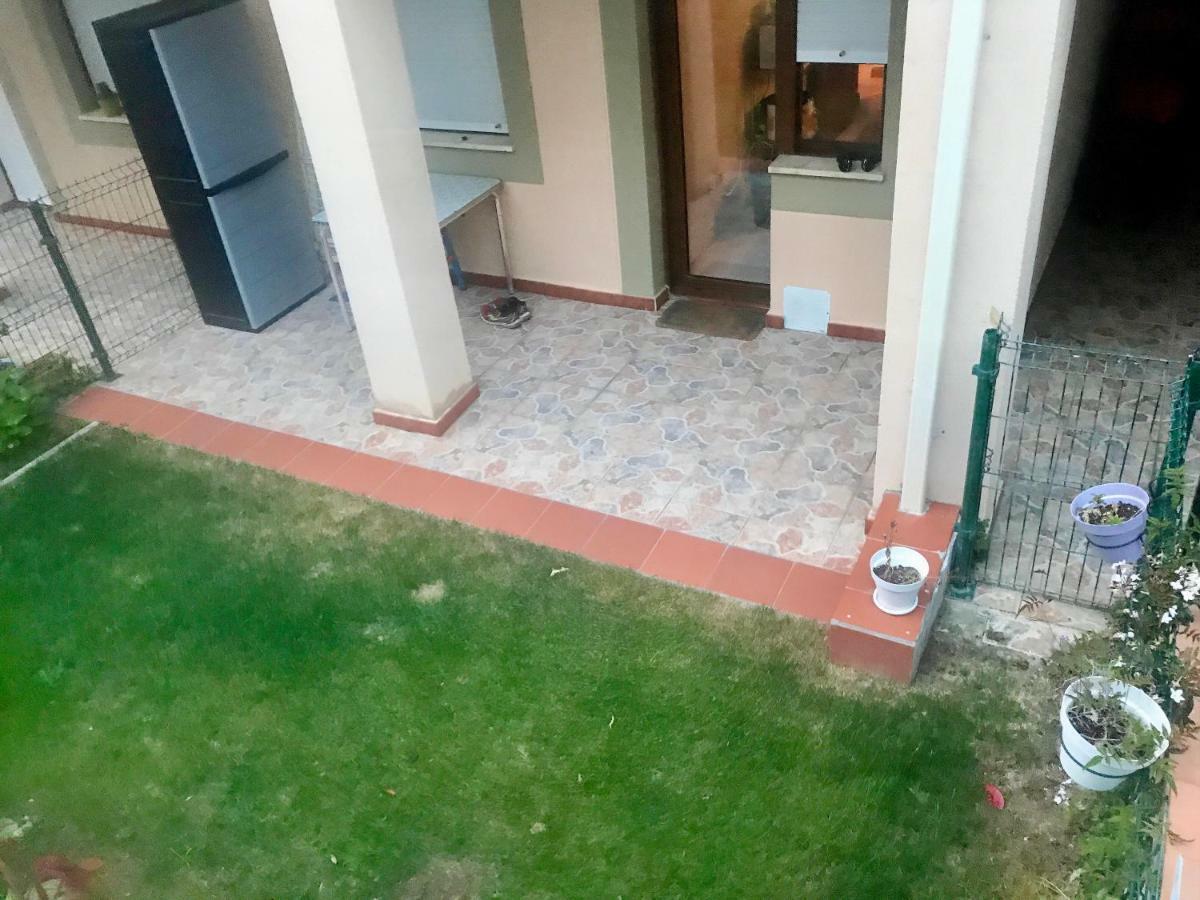 Casa De Las Flores - Apartamento Con Jardin Privado Frente A La Playa De Comillas Dış mekan fotoğraf