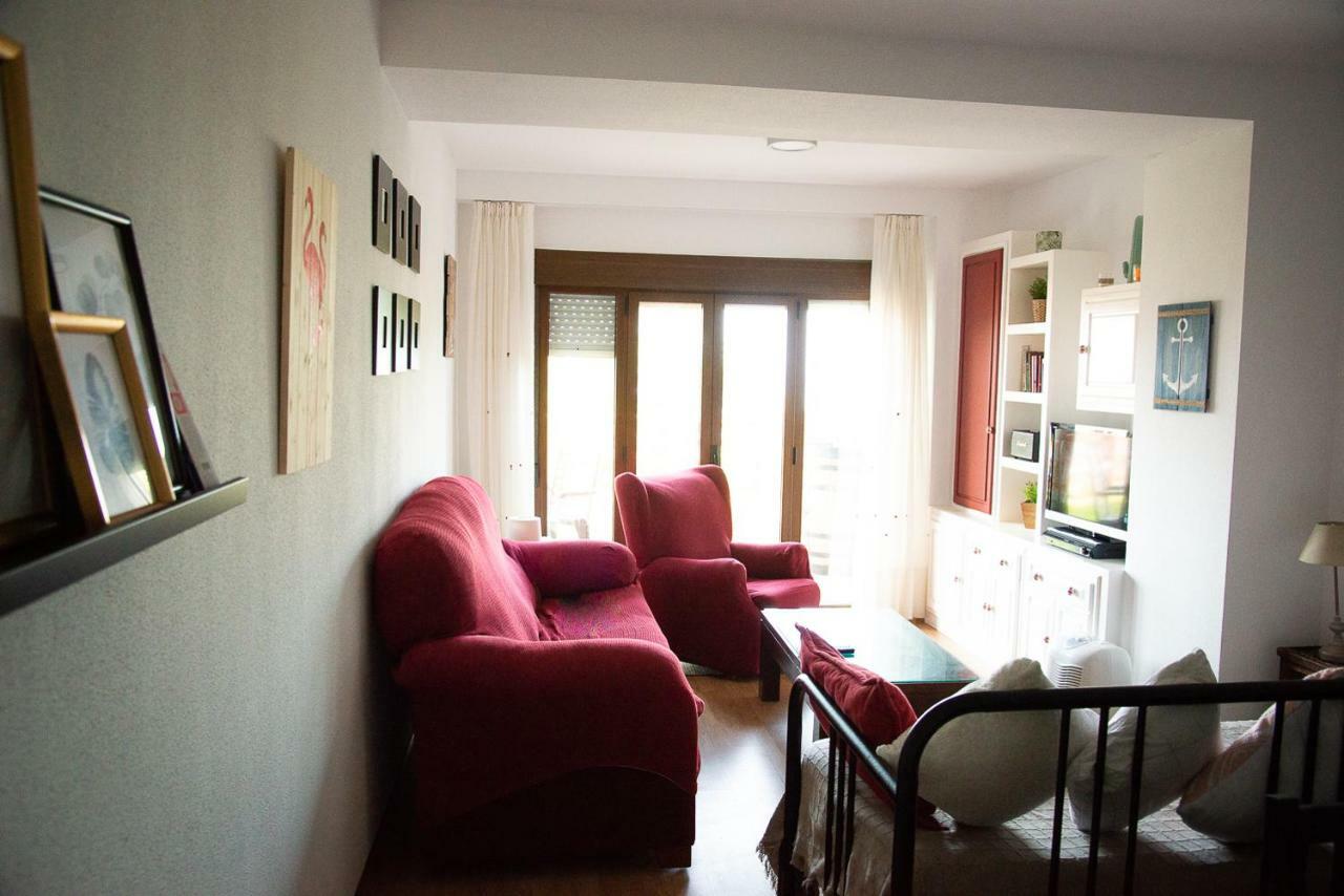Casa De Las Flores - Apartamento Con Jardin Privado Frente A La Playa De Comillas Dış mekan fotoğraf