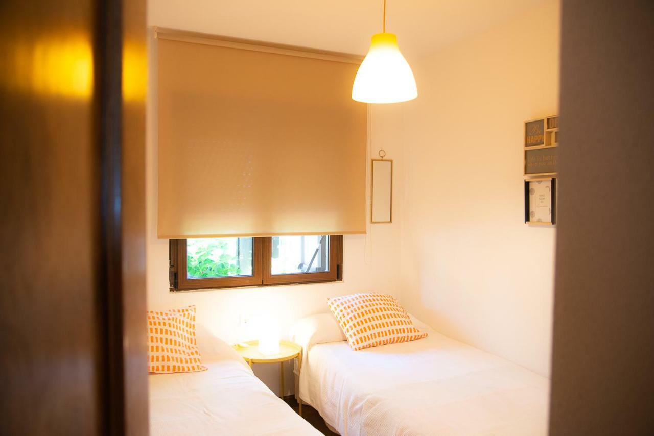Casa De Las Flores - Apartamento Con Jardin Privado Frente A La Playa De Comillas Dış mekan fotoğraf